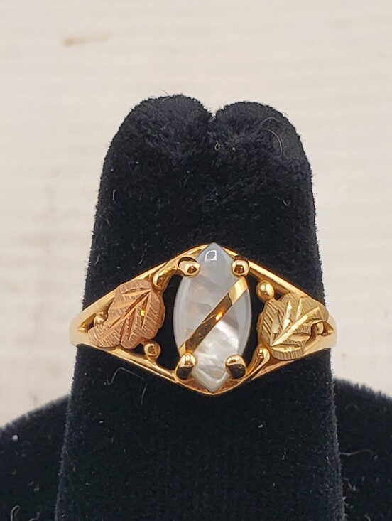 Black Hills Gold Jewelry - 10k Black Hills Gold MOP Ring 6.75